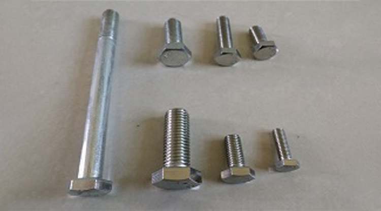 紧固件楔负载试验怎么做_楔角模拟装配偏差_检出螺栓脆断与螺纹根风险